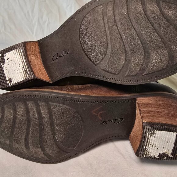 Clarks Ramie Brown Leather Ankle Boots 7.5M Side Zip Block Heel Booties - Picture 6 of 8